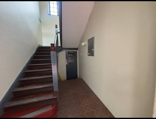 97M² OFFICE TO LET IN PAARDEVLEI